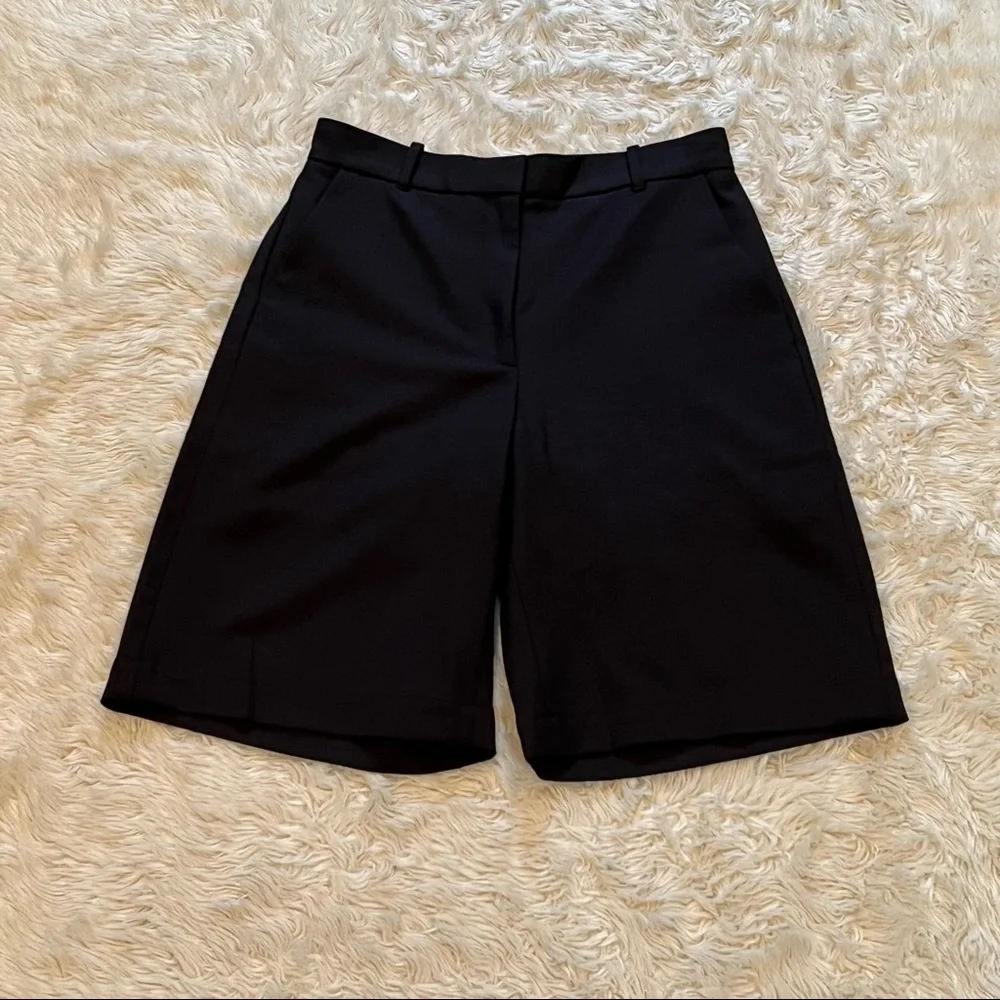 & Other Stories Black Women's Shorts - Picture 2 of 9